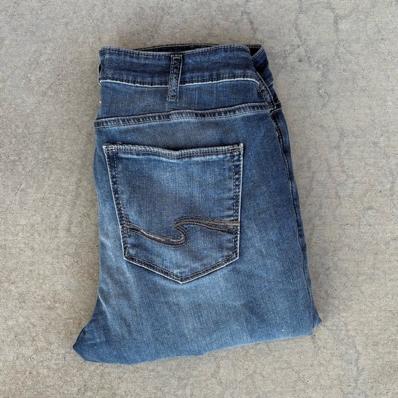 Silver Jeans Co Avery Straight Jeans Size 14 - Picture 1 of 6